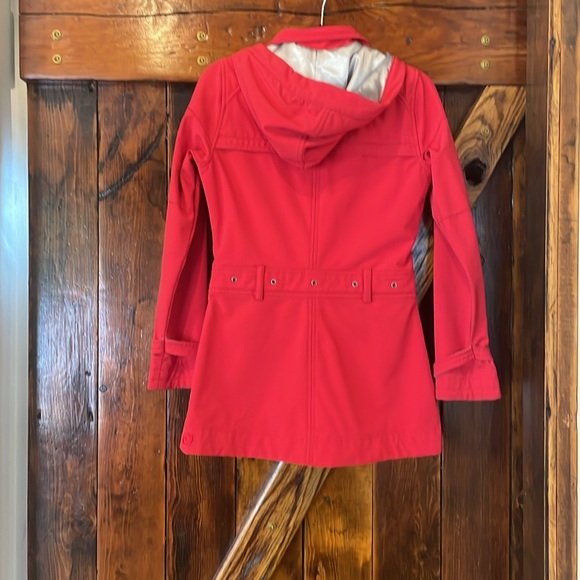 Obermeyer lightweight rain jacket - Picture 7 of 10